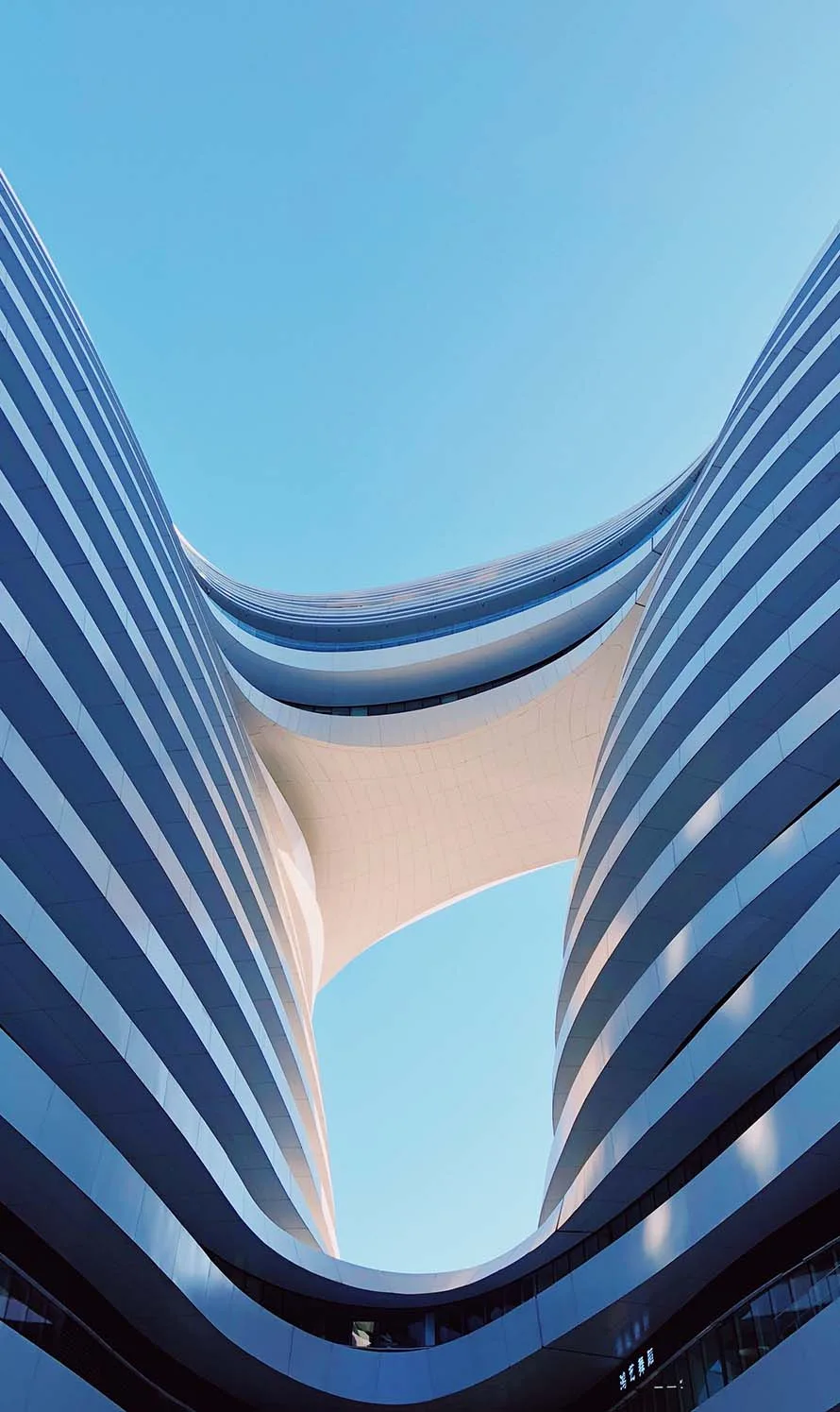 Sky Hotel - HTH